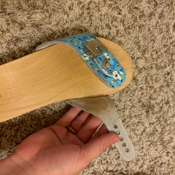 Vintage Dr Scholl's Wooden Exercise
Sandals Blue Floral Size 8 Italy - Picture 4 of 16